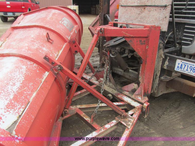 image for item L3895 1995 Ford LT8000 dump truck