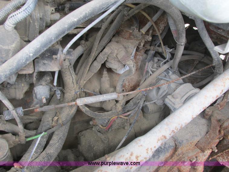 image for item L3895 1995 Ford LT8000 dump truck