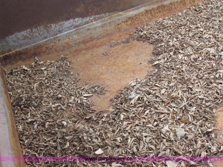 image for item L3895 1995 Ford LT8000 dump truck