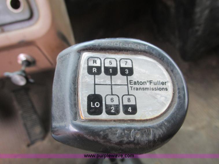 image for item L3895 1995 Ford LT8000 dump truck