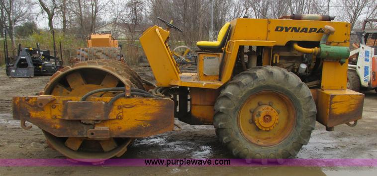 image for item L3896 Dyna-Pac CA15PD single drum padfoot compactor