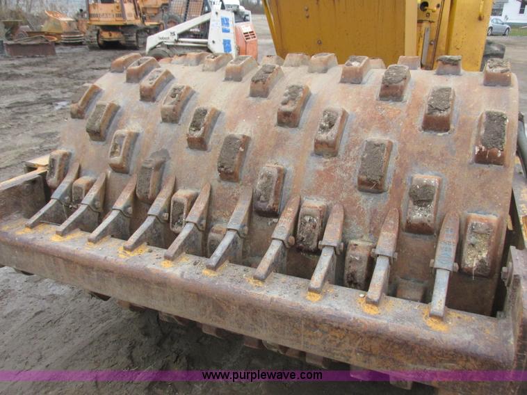 image for item L3896 Dyna-Pac CA15PD single drum padfoot compactor