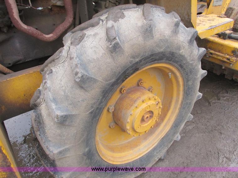 image for item L3896 Dyna-Pac CA15PD single drum padfoot compactor