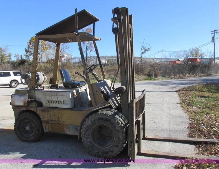 image for item L4115 Toyota 2FG35 forklift