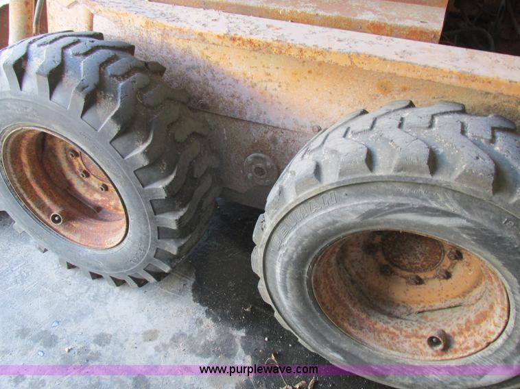 image for item L4118 1985 Case 1845B skid steer