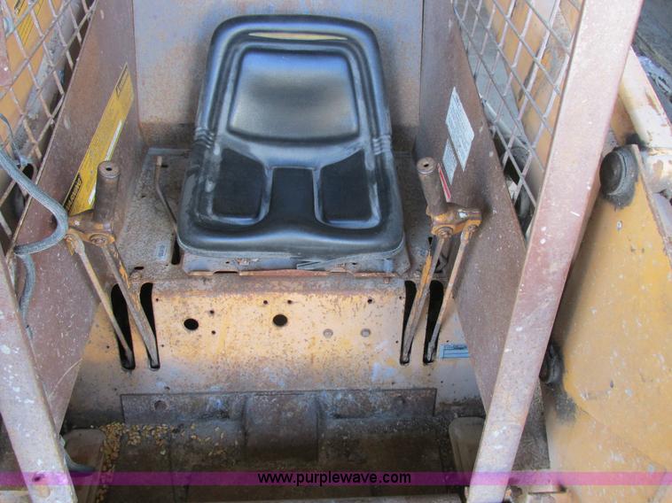 image for item L4118 1985 Case 1845B skid steer