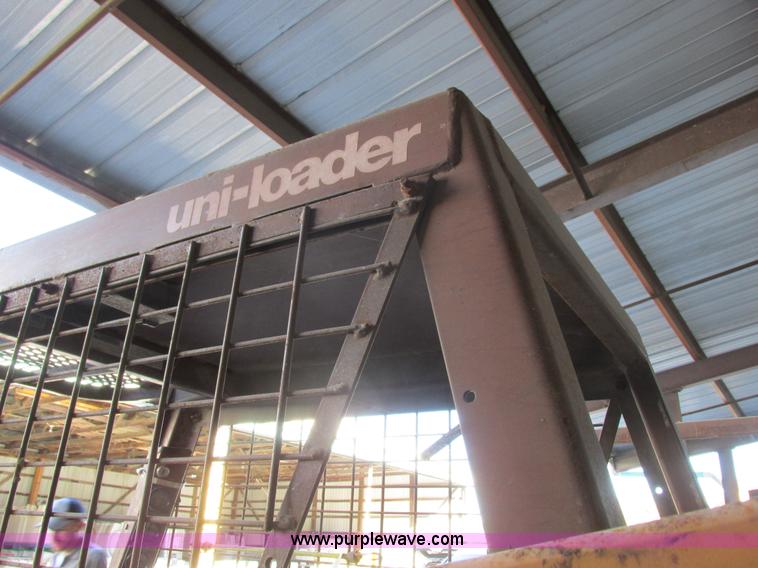 image for item L4118 1985 Case 1845B skid steer