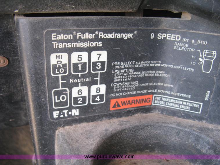 image for item L6315 1989 Freightliner FLD tank truck