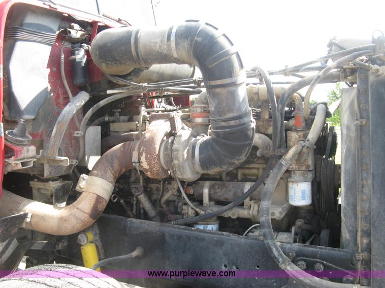 image for item L6315 1989 Freightliner FLD tank truck