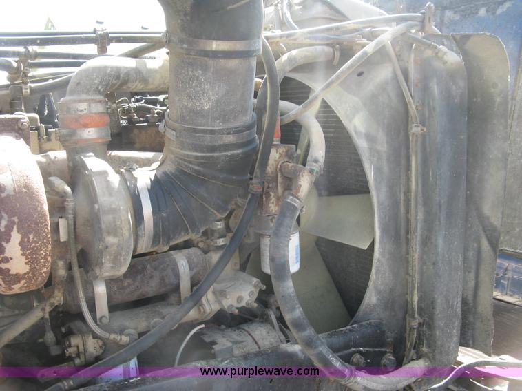 image for item L6315 1989 Freightliner FLD tank truck