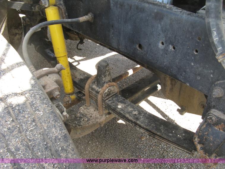 image for item L6315 1989 Freightliner FLD tank truck