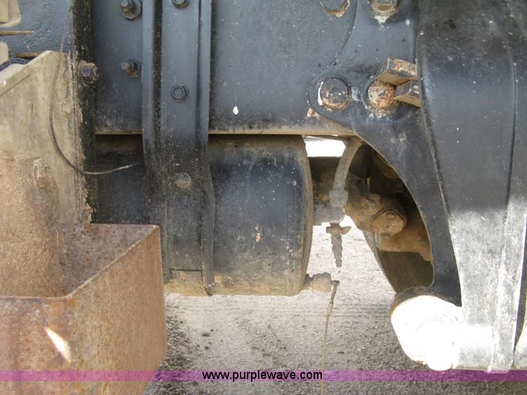 image for item L6315 1989 Freightliner FLD tank truck