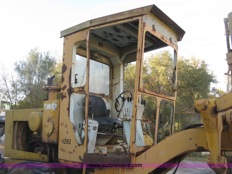 image for item L6432 Galion T600C rigid frame motor grader