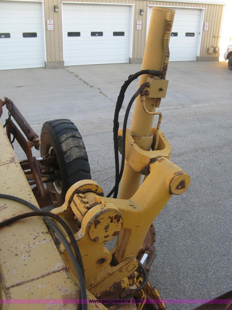 image for item L6432 Galion T600C rigid frame motor grader