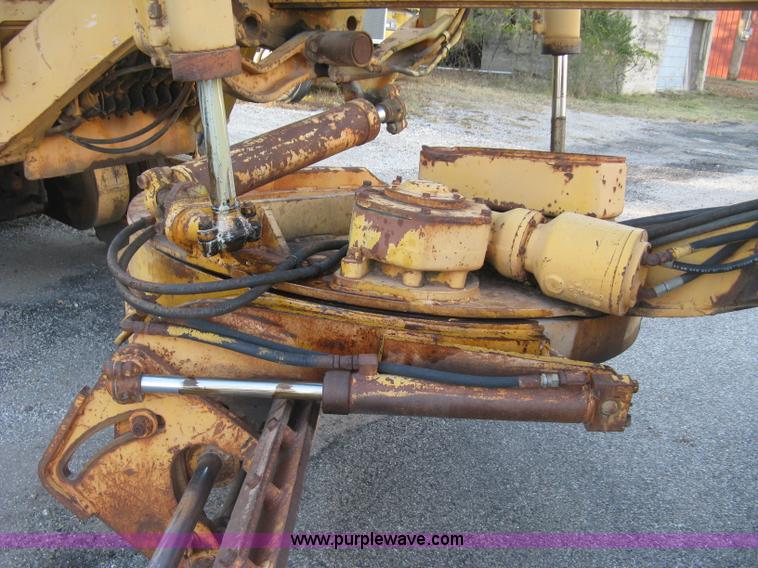 image for item L6432 Galion T600C rigid frame motor grader