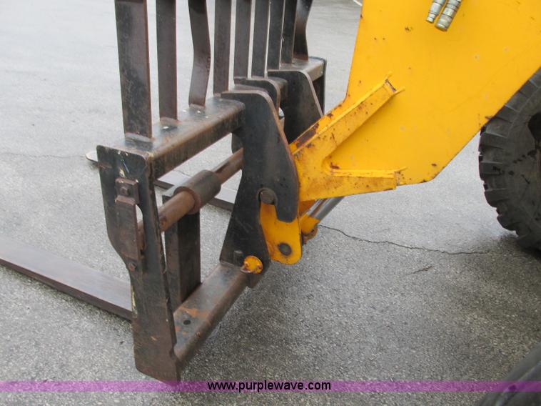 image for item N9266 1998 JCB 506C telehandler