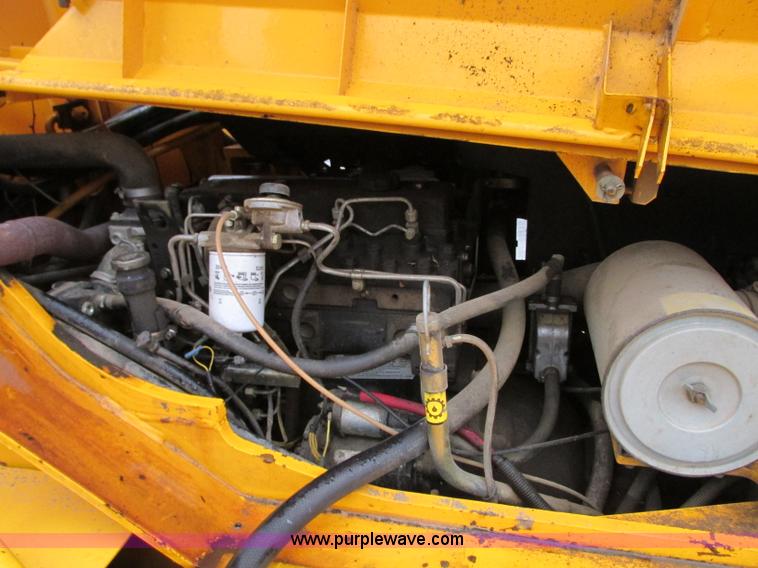 image for item N9266 1998 JCB 506C telehandler