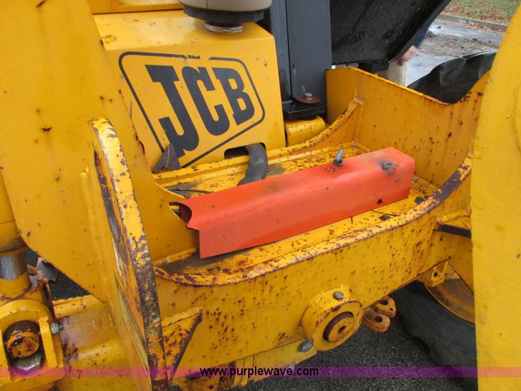 image for item N9266 1998 JCB 506C telehandler