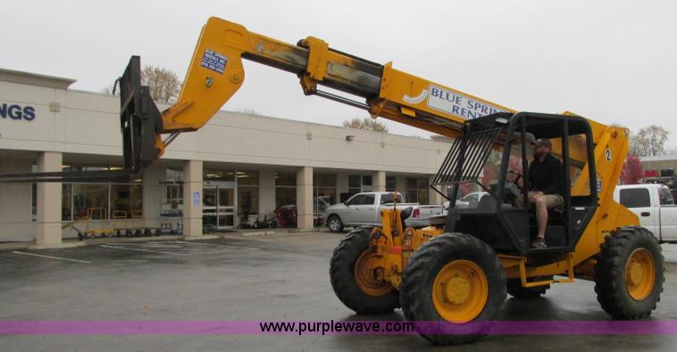 image for item N9266 1998 JCB 506C telehandler