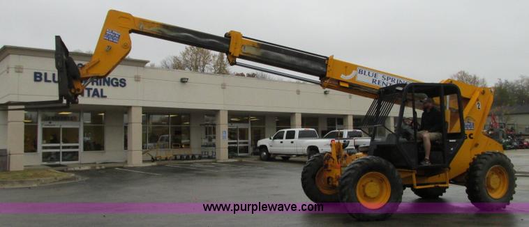 image for item N9266 1998 JCB 506C telehandler