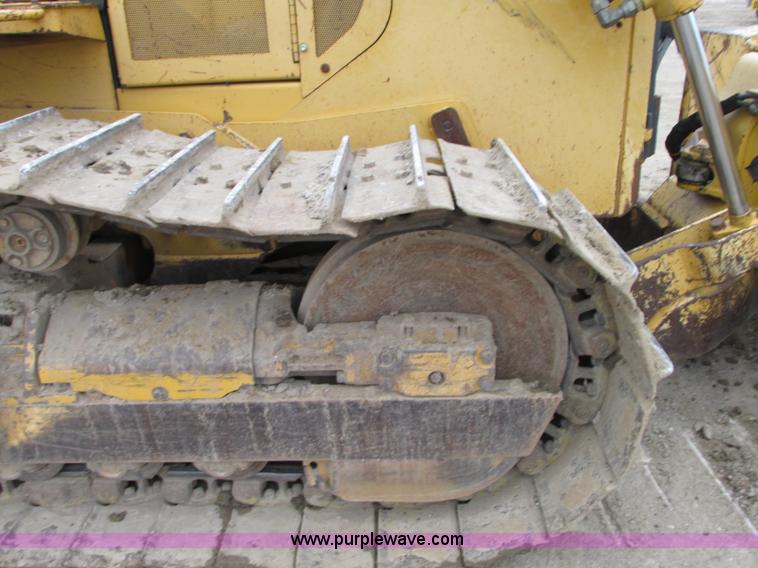 image for item N9272 2001 John Deere 750C Series II LGP dozer