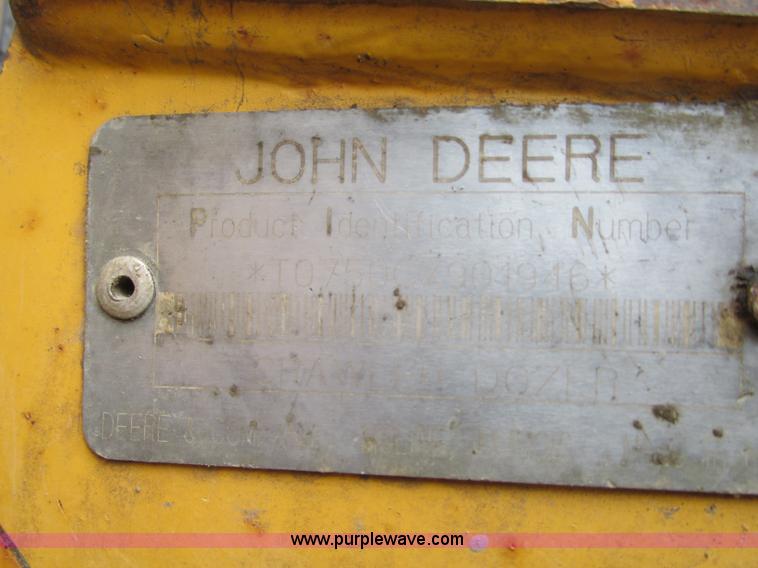 image for item N9272 2001 John Deere 750C Series II LGP dozer