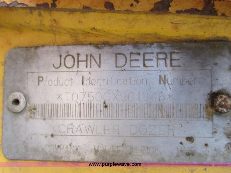 image for item N9272 2001 John Deere 750C Series II LGP dozer