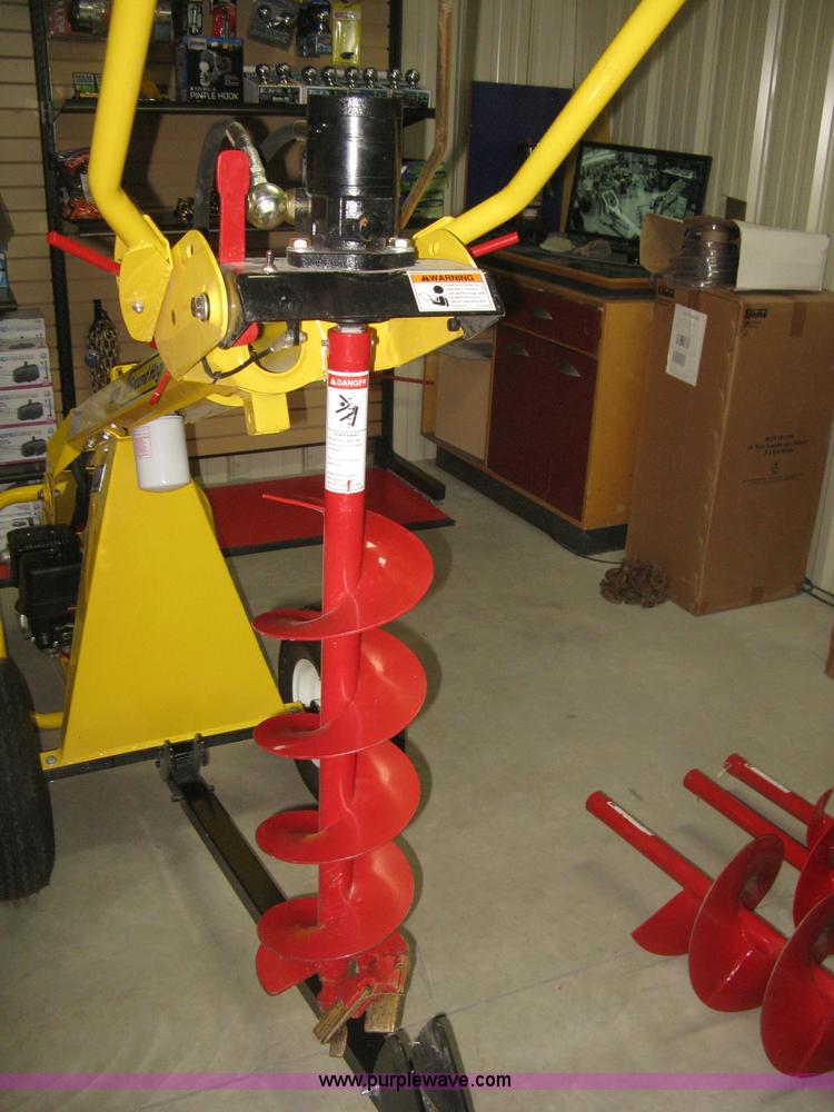 Ground Hog HD99H auger in Wichita, KS Item BP9734 sold Purple Wave
