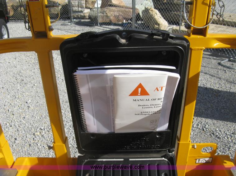 image for item L6441 2015 Haulotte 2632E scissor lift