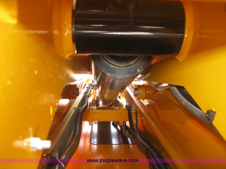 image for item L6441 2015 Haulotte 2632E scissor lift