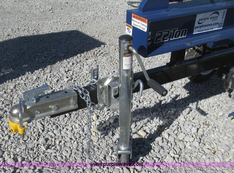 image for item L6446 2013 Iron & Oak BHVH2213GXA log splitter