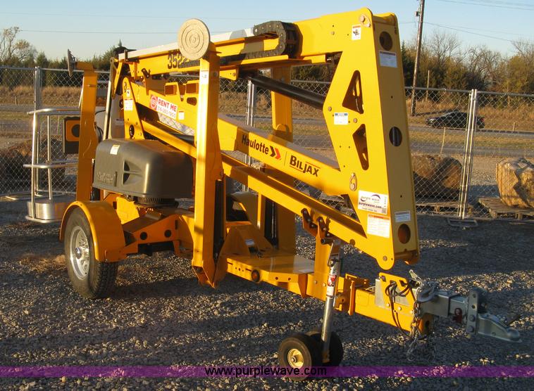 image for item L6452 2015 Haulotte Bill Jax 3522A boom lift