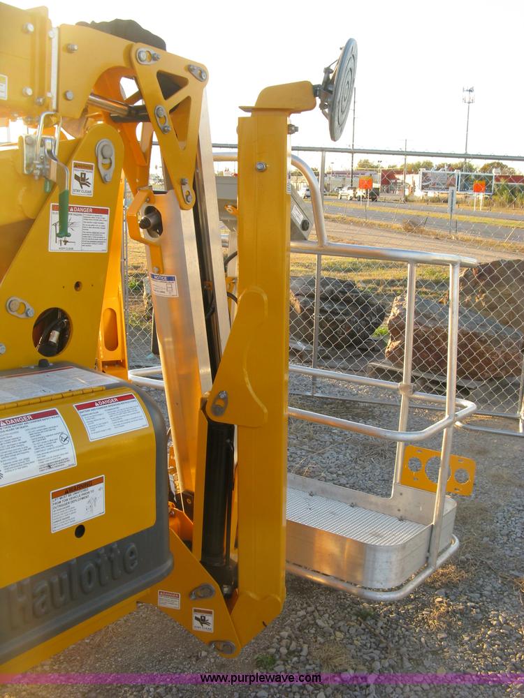 image for item L6452 2015 Haulotte Bill Jax 3522A boom lift