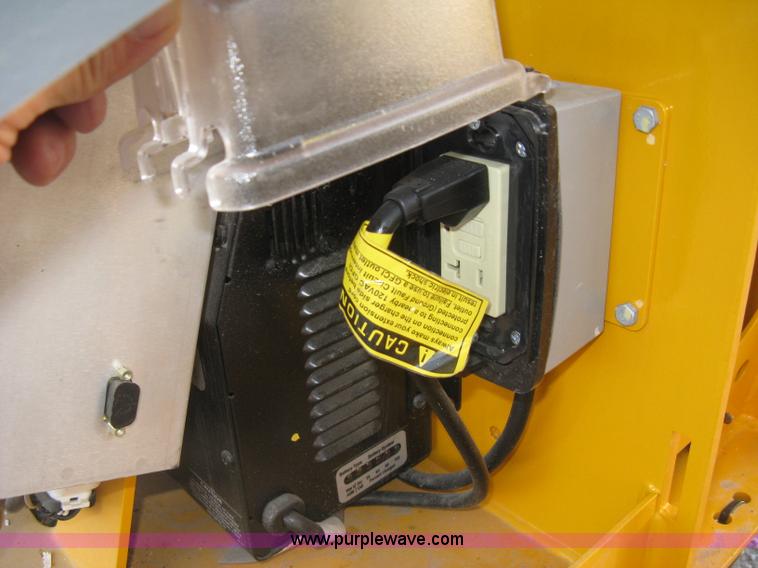 image for item L6452 2015 Haulotte Bill Jax 3522A boom lift