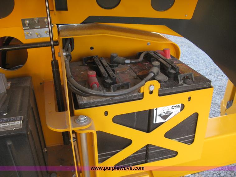 image for item L6452 2015 Haulotte Bill Jax 3522A boom lift