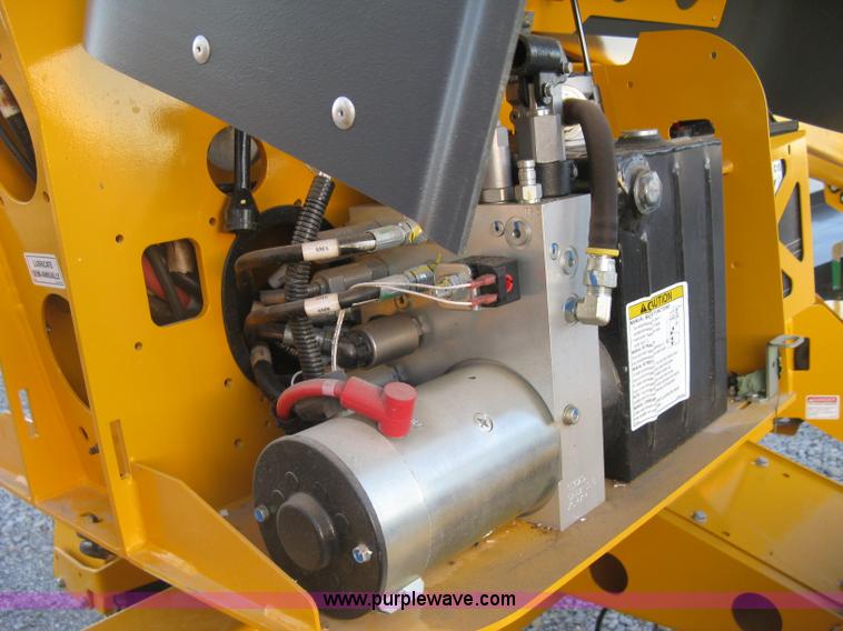 image for item L6452 2015 Haulotte Bill Jax 3522A boom lift