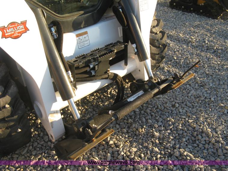 image for item L6453 2015 Bobcat S570 skid steer