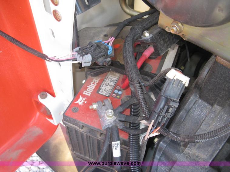 image for item L6453 2015 Bobcat S570 skid steer