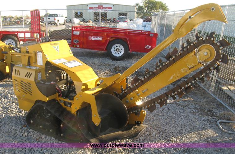 image for item L6455 2015 Vermeer RTX250 trencher