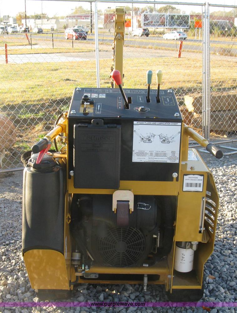 image for item L6455 2015 Vermeer RTX250 trencher