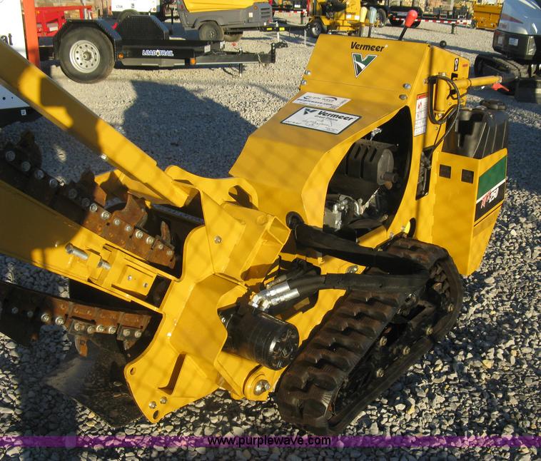 image for item L6455 2015 Vermeer RTX250 trencher