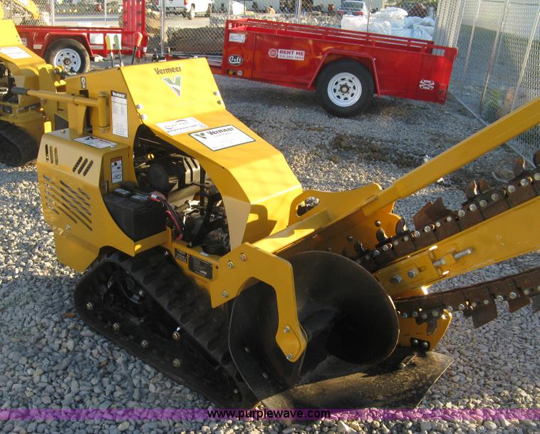 image for item L6455 2015 Vermeer RTX250 trencher