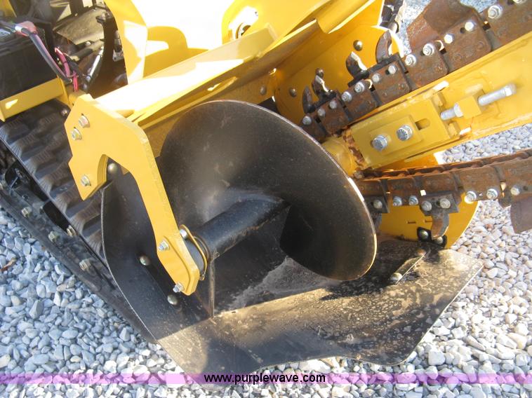 image for item L6455 2015 Vermeer RTX250 trencher