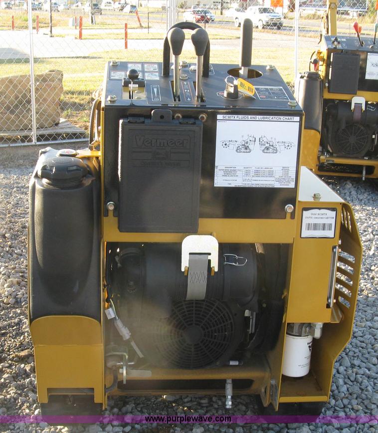 image for item L6456 2014 Vermeer SC30TX stump grinder