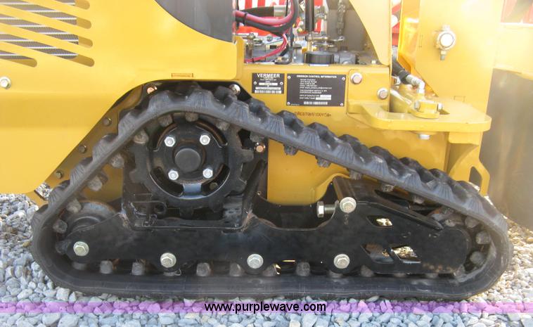 image for item L6456 2014 Vermeer SC30TX stump grinder