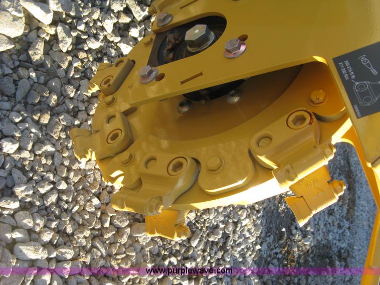 image for item L6456 2014 Vermeer SC30TX stump grinder