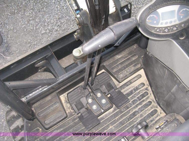 image for item L6457 2015 Bobcat E35i ZTS compact excavator