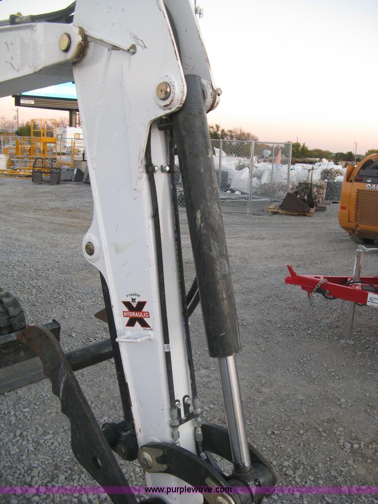 image for item L6457 2015 Bobcat E35i ZTS compact excavator