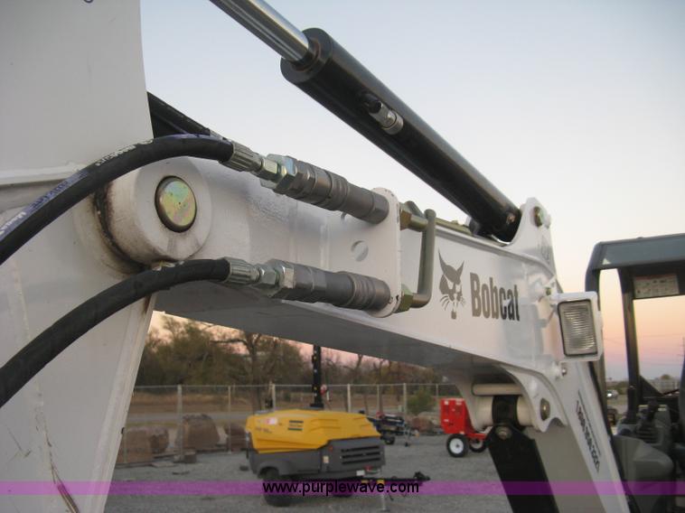 image for item L6457 2015 Bobcat E35i ZTS compact excavator