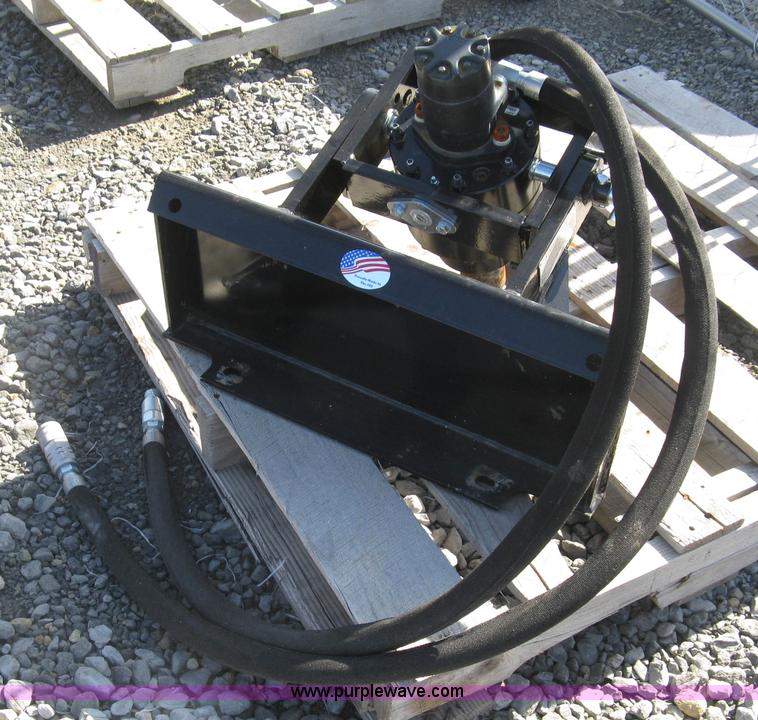 image for item L6466 2015 Bradco Paladin X1500 mini skid steer auger